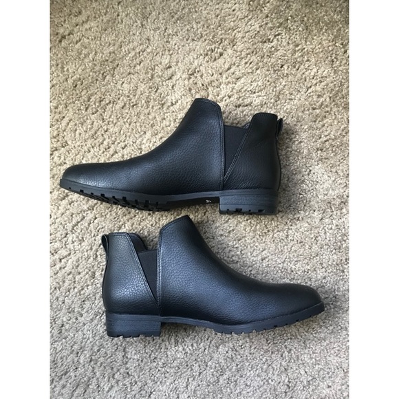 🌿 NWOT Dr. Scholl’s Real Cute Slip On Bootie